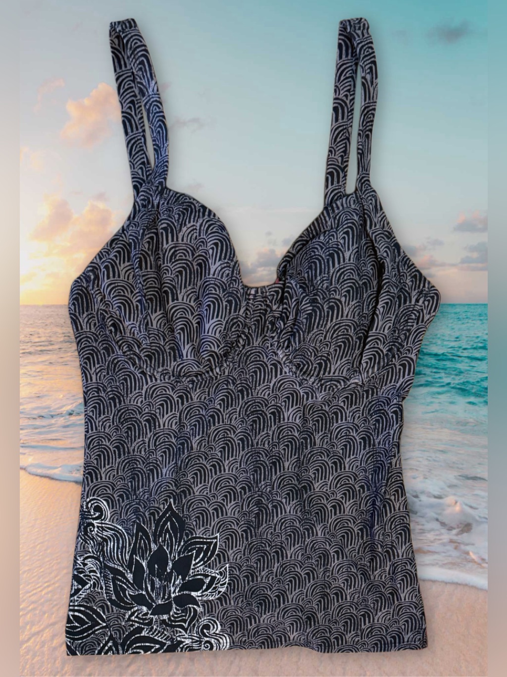 Title Nine Nwt Black & White Patterned Athletic Tank Top W/Built In Bra Size 38c